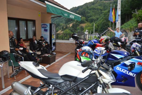 Hotel Ana Cangas De Narcea Exterior photo