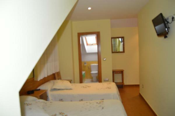 Hotel Ana Cangas De Narcea Exterior photo